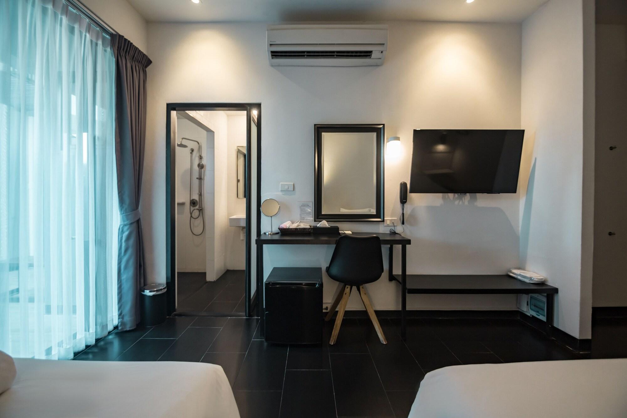 Hotel Iwualai 3*