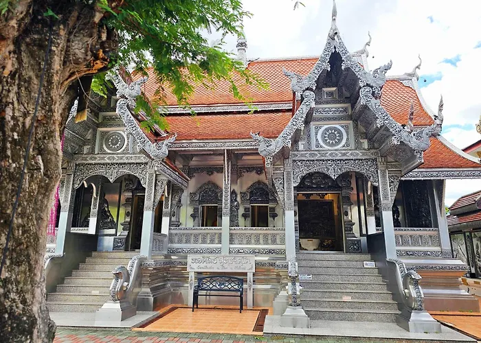 Iwualai Hotel